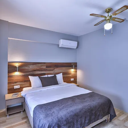 Palmada Oda ve Kahvaltı