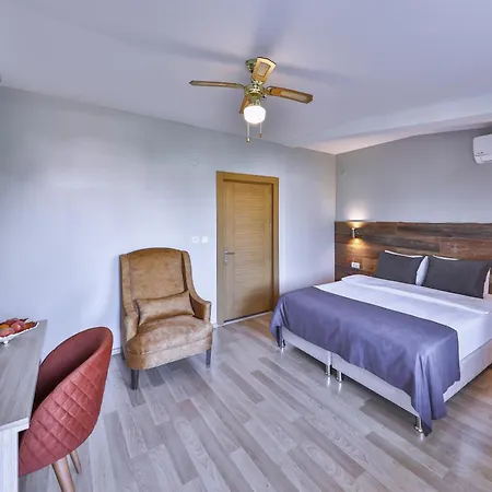 Palmada Bed & Breakfast 3*