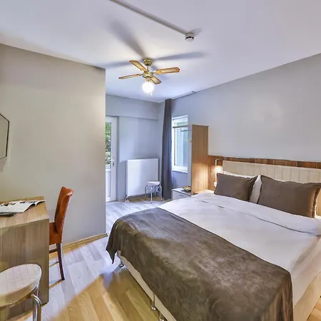 住宿加早餐酒店 Palmada