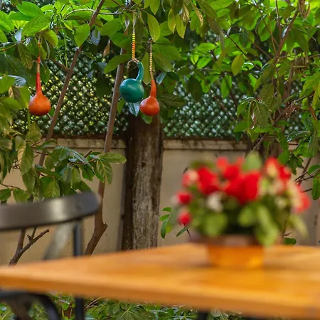 Palmada Bed & Breakfast 2*