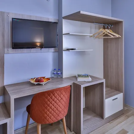 Palmada Bed & Breakfast 2*