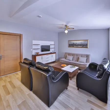 Palmada Oda ve Kahvaltı